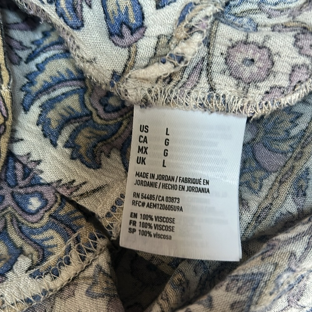 Large American Eagle cold shoulder lightweight dr… - image 3